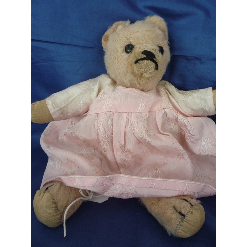 SOLD Grisly (1960) Button Felicity 50