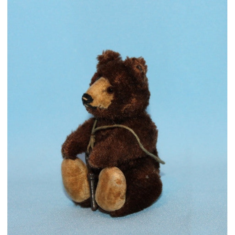 z(1930) Steiff Teddy Bear. Diane’s dolls