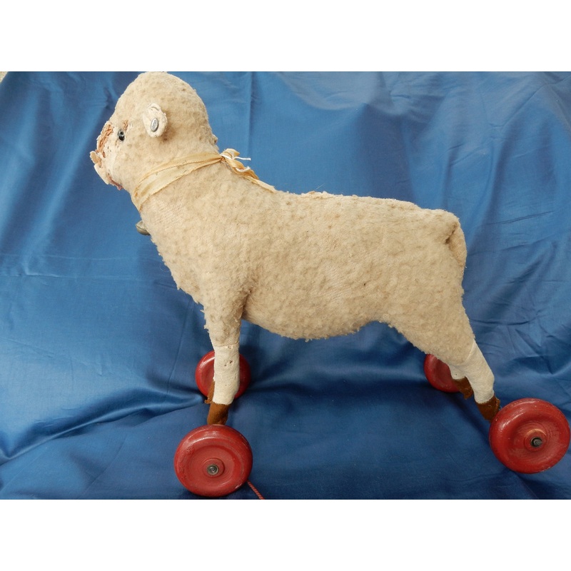 z(1932) Fadap button Lawrence Lamb