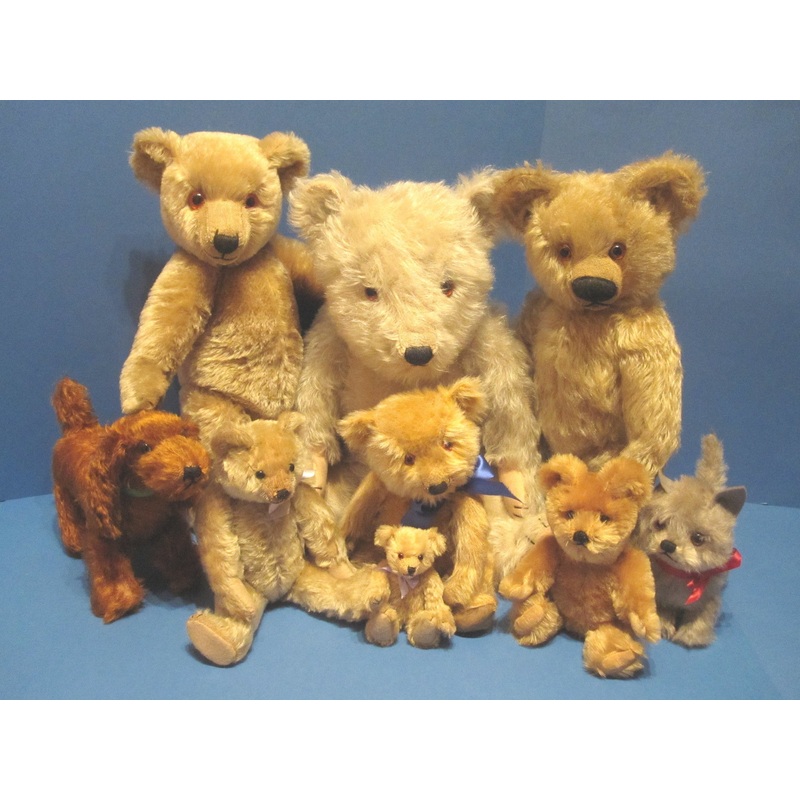 21V Beautifully restored Teds. Visitors from Bygone Bears