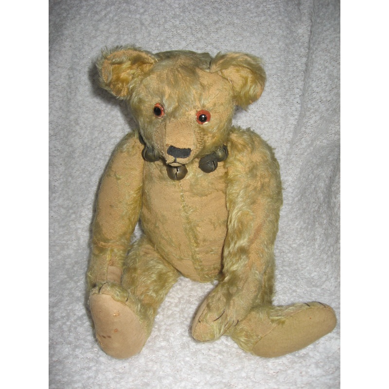 z(1912). Mystery bear. Showcased by Susan Howard