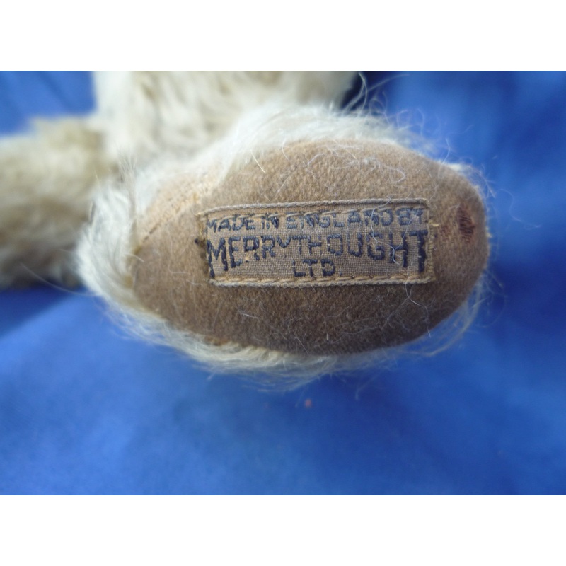 (1930) Earliest Merrythought label