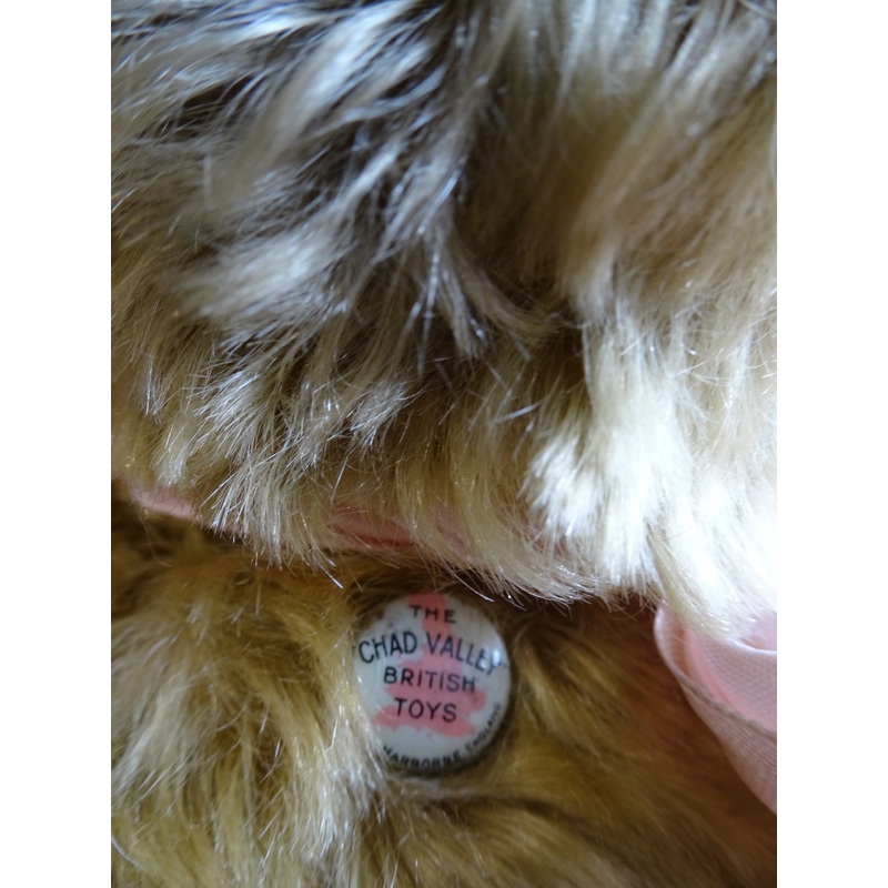 (1930) Early button. THE CHAD VALLEY BRITISH TOYS Harborne England