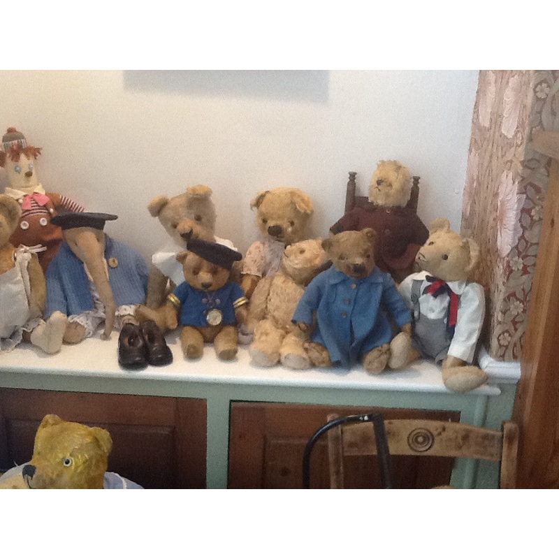 A group of Teddies. Iris Ware