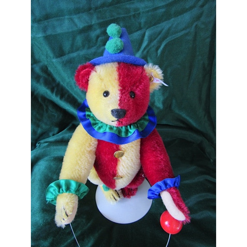 SOLD (2001) Steiff Jester Clown. Replica For sale with Susan Mckay 295$ 195