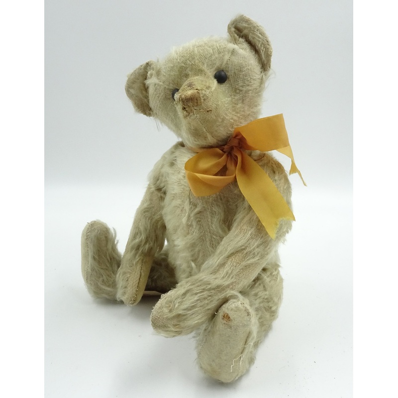 Sold (1920) Prince Tuft. Farnell like 295