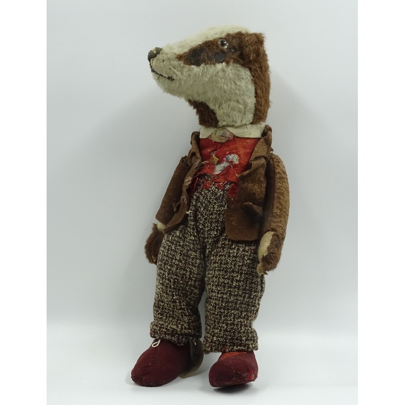 u(1912) Farnell? Badger. Wind in the Willows