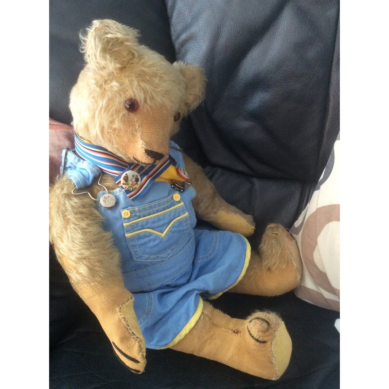 z(1914-1920) National French and Novelty Co. New Bear. Evelyn Chambers
