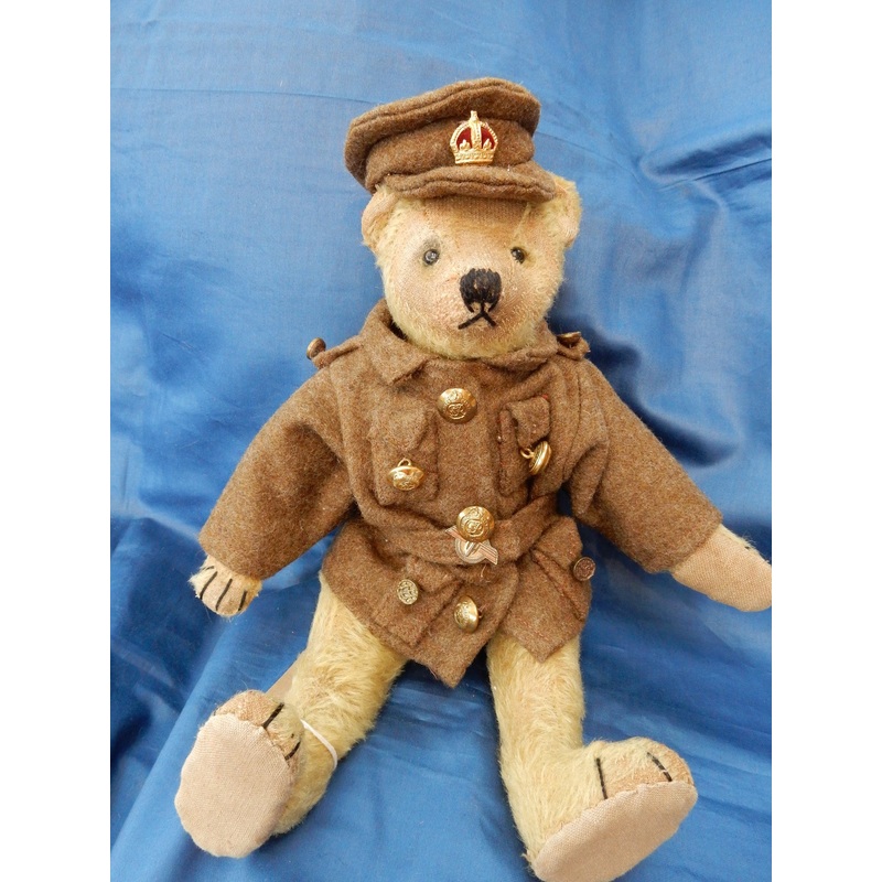 z(1915) Soldier Bear. Harwin & Co.