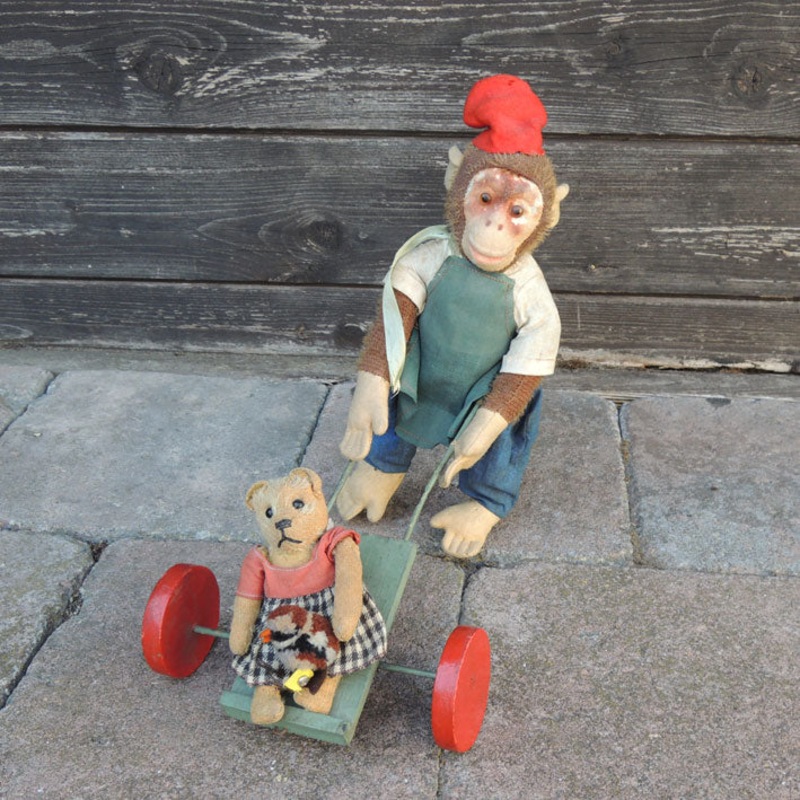 (1919) Bing Monkey with cart For sale 850