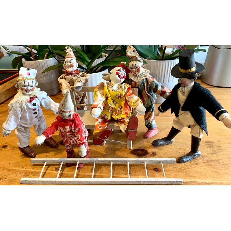 SOLD (1919) Schoenhut extras For sale 50 (without the clowns)