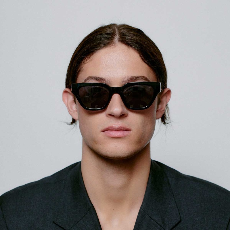 Kaws Sonnenbrille |Schwarz|Schwarze gelbe Schildkrte|Halbschildkrte|Ecru Transparent|Striped Horn