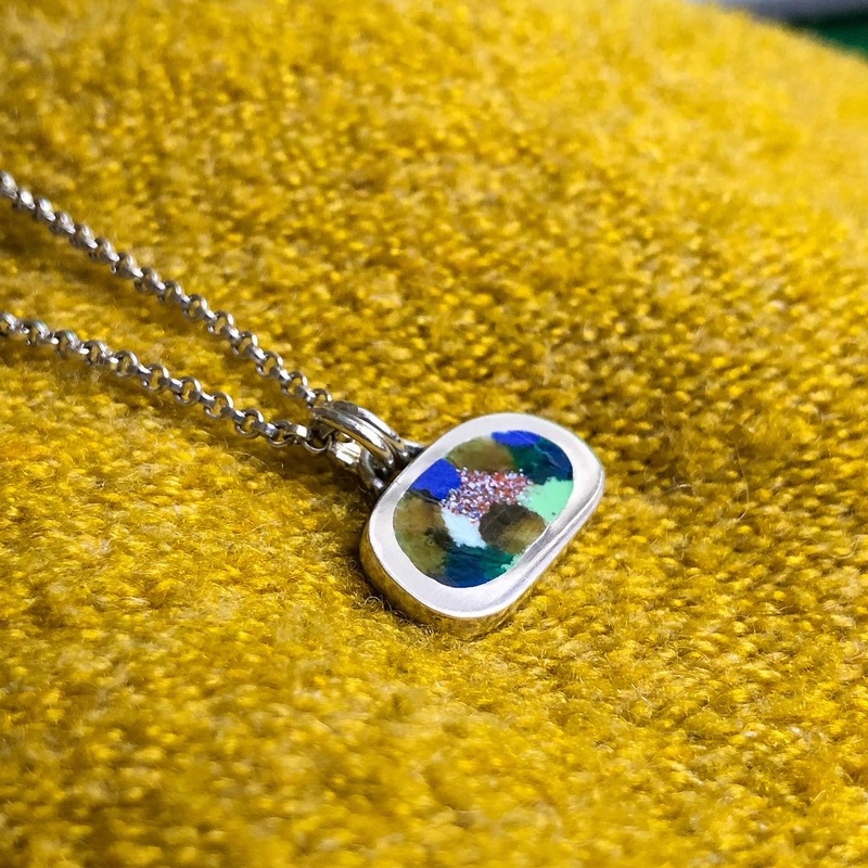 ENAMEL NECKLACE – MULTI FLECK
