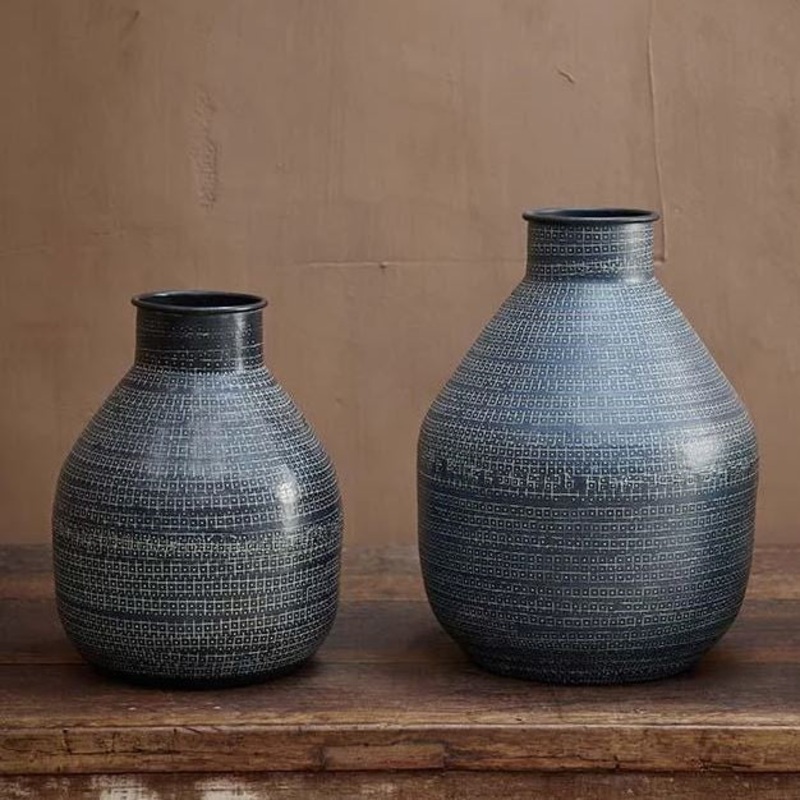 MAHIKA VASE BLACK|Small|Large|Small|Large