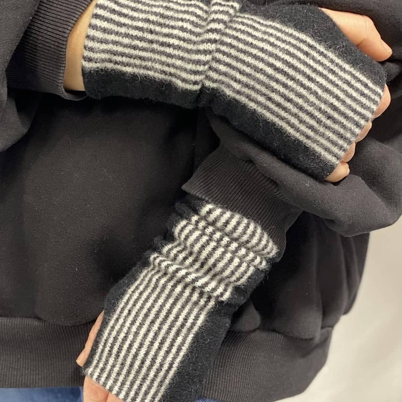 MITTS|Blues Stripe|Dark Grey + Red|Lime + Grey Stripe|Peach + Grey Stripe|Pinks Stripe|Plain Coral|Plain Purple