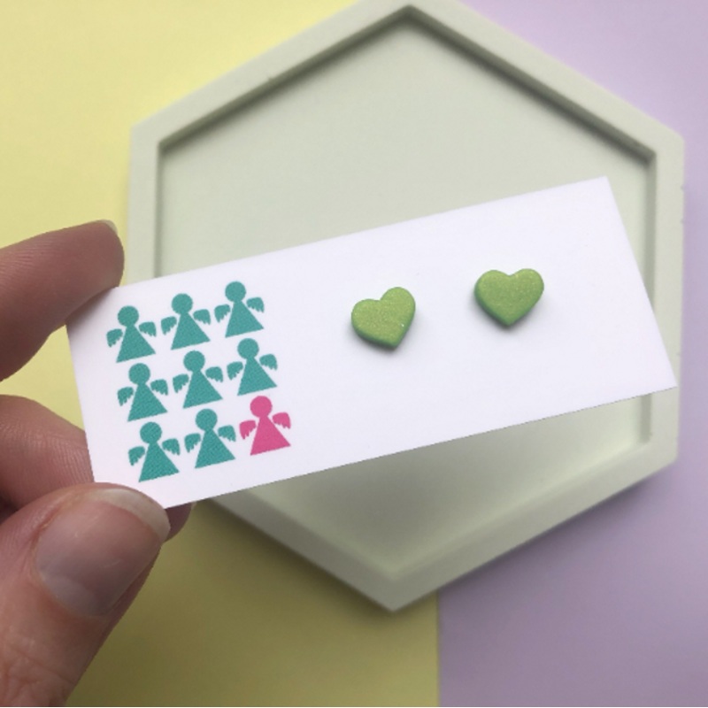 LIME GREEN MINI PEARL HEART STUDS