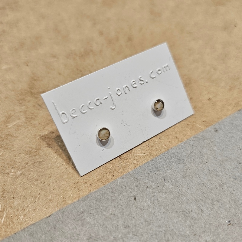 4mm TEST STRIP STUDS|Cream|Dark Brown|Light Grey|Dark Grey|Black/White