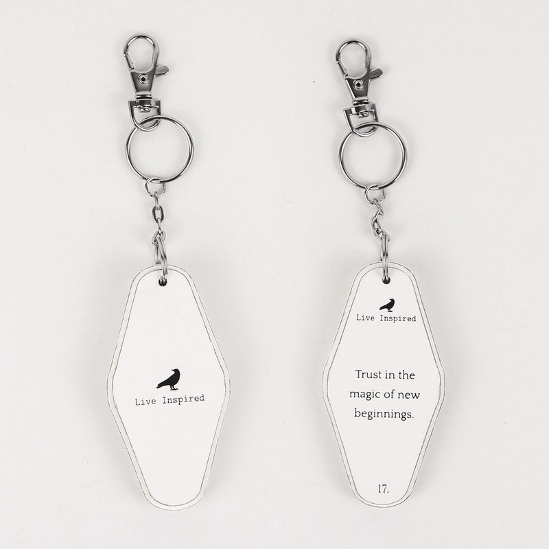 Trust Keychain | white, black | 1.7×3.5x.5 rvs wd | 11174