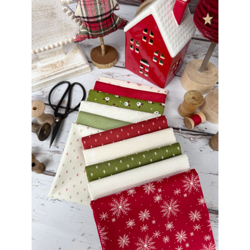 Christmas Charm Curated by  Primrose Cottage Fat Quarter Bundle – 11 Fat Quarters FQB-204