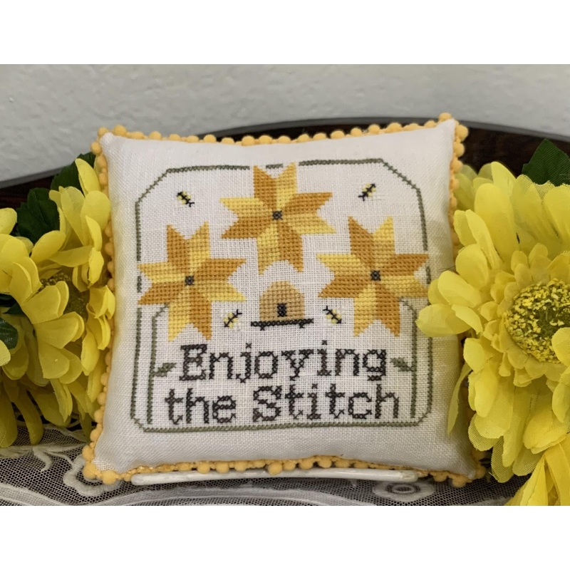 Enjoying the Stitch Cross Stitch by Needle Bling Designs – Paper Pattern