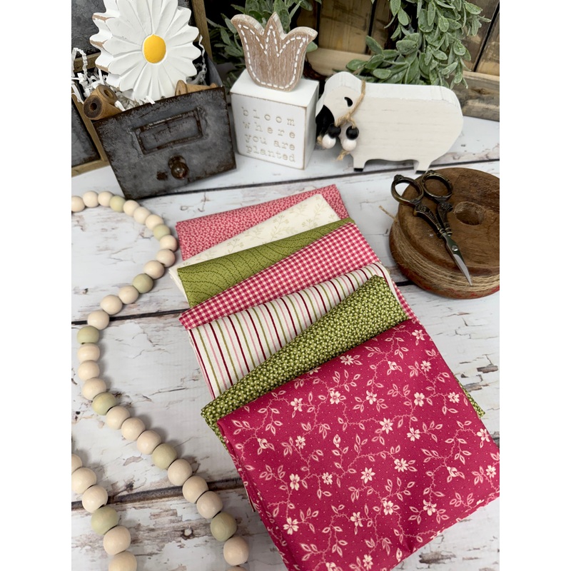 Florals & Stripes Curated by Primrose Cottage – 7 Piece Fat Quarter Bundle