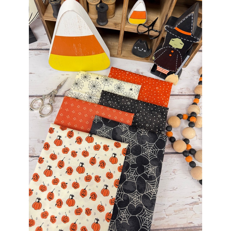 Hallows Eve Curated by Primrose Cottage – 6 Piece Fat Quarter Bundle