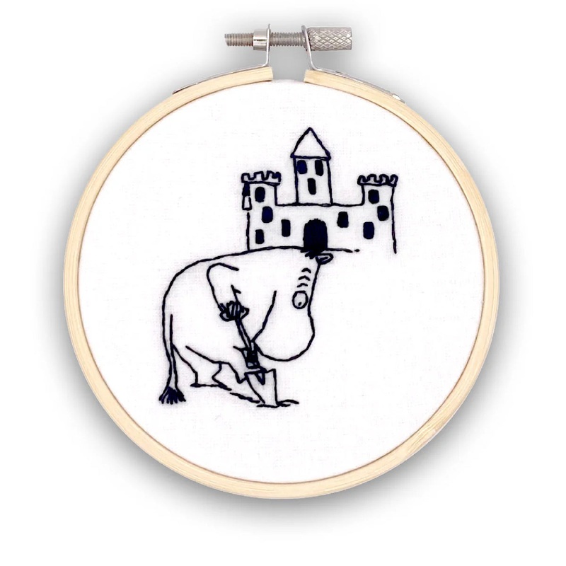 Mini Embroidery Kit Moomintroll’s Beach Day